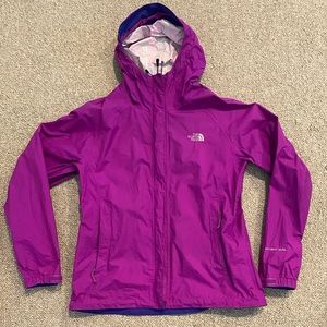 North Face HyVent rain jacket size medium.